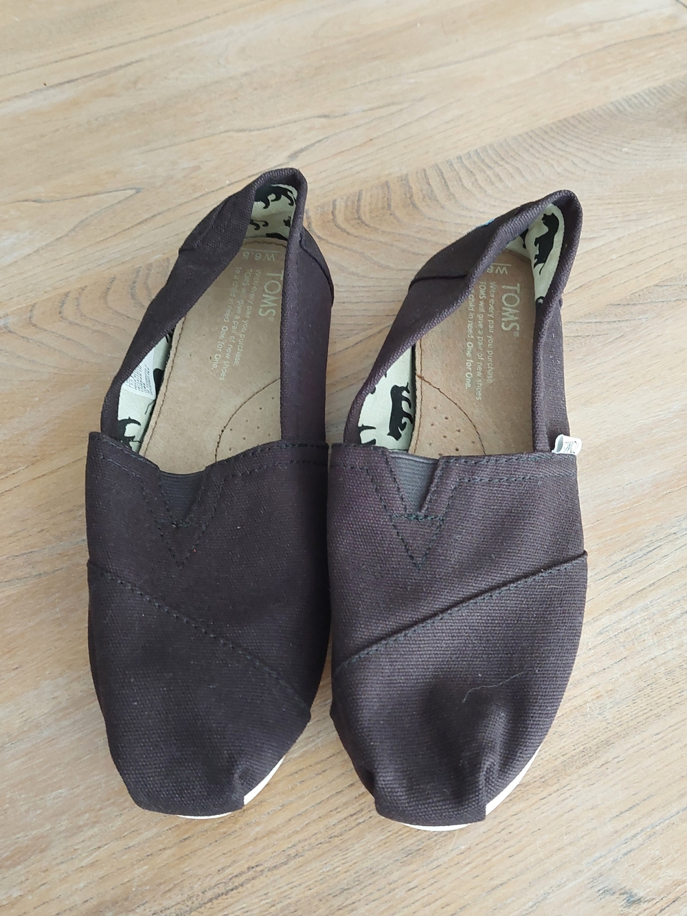 TOMS Woman's Classic Slip-On in Dark Brown
